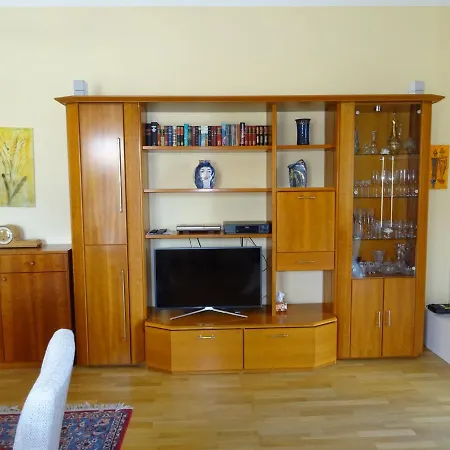 Apartment Fantastic And Mountain View, First Row Lakeside