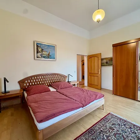 Fantastic And Mountain View, First Row Lakeside Appartamento Gmunden