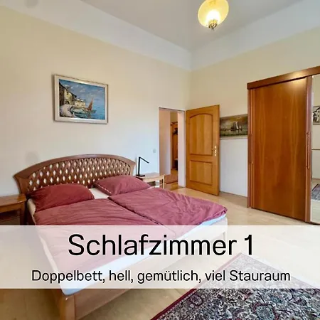 Salzkammergut Homes Gmunden - Lake View Apartment, Blick Auf Den Traunsee Und Auf Das Schloss Orth - Ideal Fuer Paare Und Geniesser グムンデン