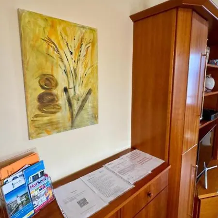 View Apartment, Blick Auf Den Traunsee Und Auf Schloss Orth - Ideal Fuer Paare Und Geniesser Gmunden