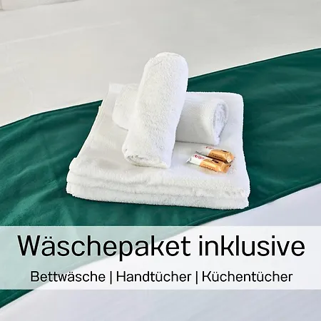 Salzkammergut Homes Gmunden - Lake View Apartment, Blick Auf Den Traunsee Und Auf Das Schloss Orth - Ideal Fuer Paare Und Geniesser アパート