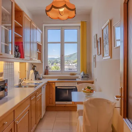 View Apartment, Blick Auf Den Traunsee Und Auf Schloss Orth - Ideal Fuer Paare Und Geniesser 아파트