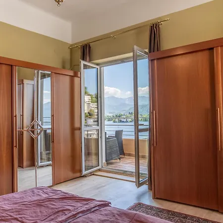 View Apartment, Blick Auf Den Traunsee Und Auf Schloss Orth - Ideal Fuer Paare Und Geniesser 公寓 *