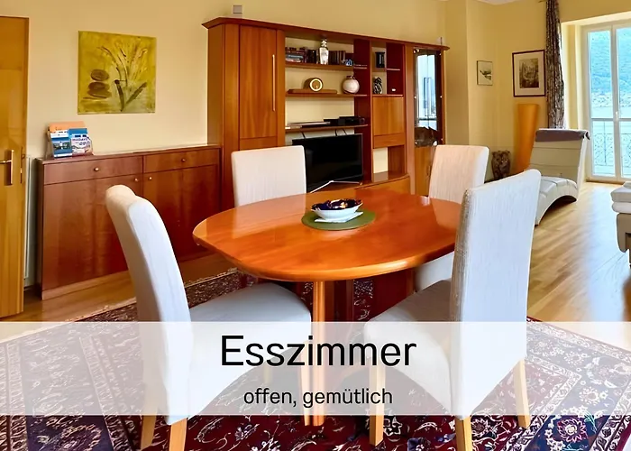 Salzkammergut Homes - View Apartment, Blick Auf Den Traunsee Und Auf Schloss Orth - Ideal Für Paare Und Genießer