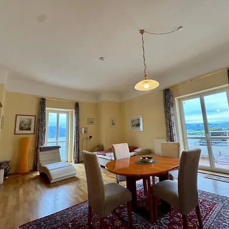 דירה Salzkammergut Homes Gmunden - Lake View Apartment, Blick Auf Den Traunsee Und Auf Das Schloss Orth - Ideal Fuer Paare Und Geniesser *
